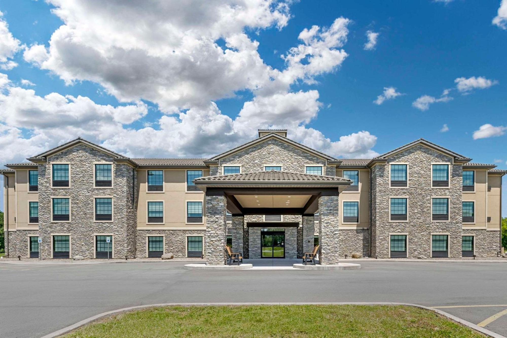 Comfort Inn & Suites Medina Exterior photo